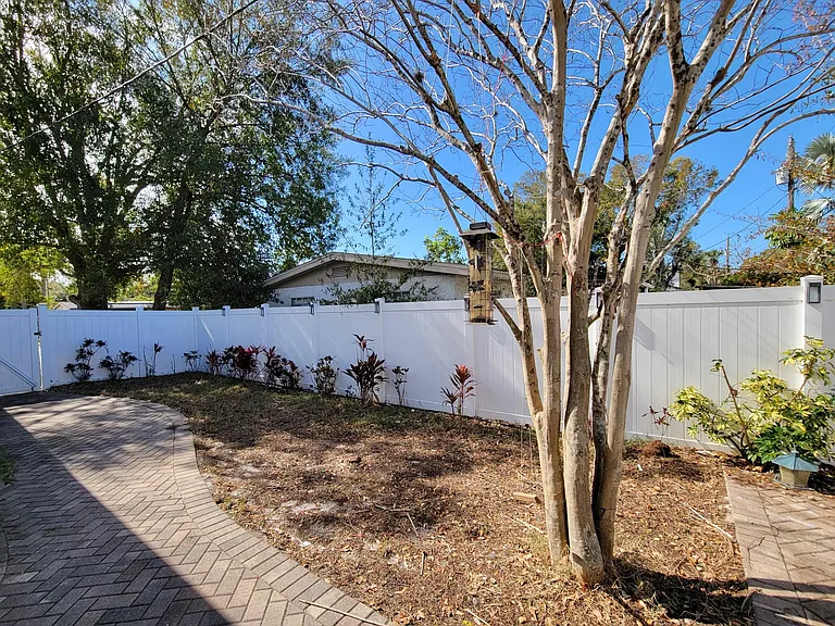 4417 W Oklahoma Ave — Photo 15