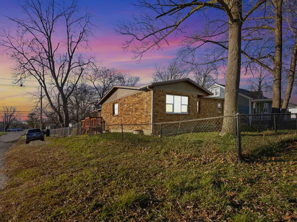 202 N 4th Ave, Beech Grove, IN 46107