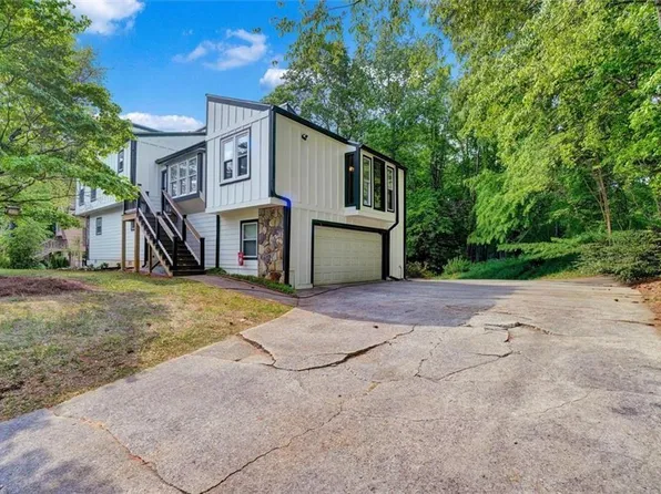 4831 Highpoint Dr NE, Marietta, GA 30066