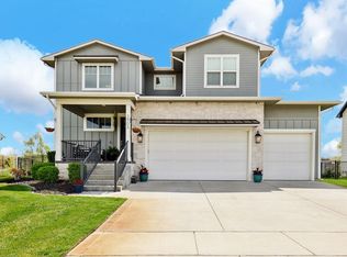 3903 N Estancia Ct, Wichita, KS 67205