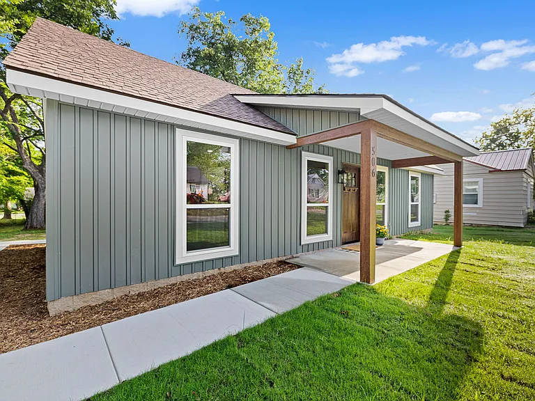 506 W Woodruff Ave — Photo 4