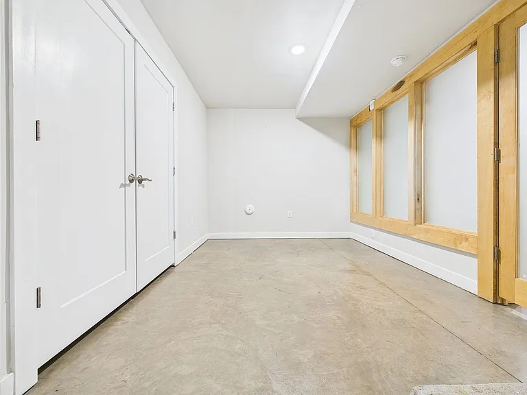 10 Walnut Aly — Photo 27