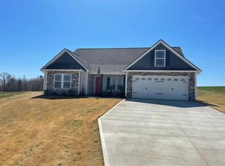 224 Meadow Lake Dr, Cowpens, SC 29330