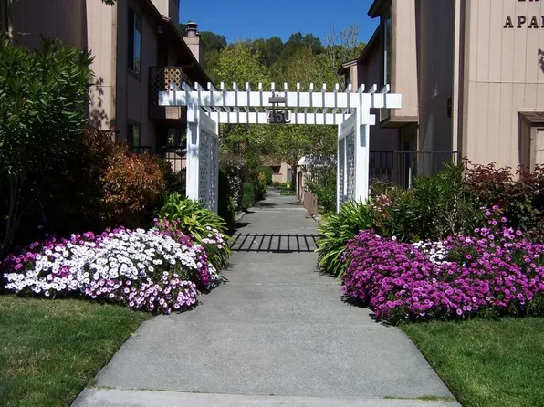 La Casa Novato, 450 Entrada Dr APT 66, Novato, CA 94949