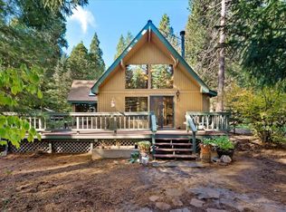 1808 Deetz Rd, Mount Shasta, CA 96067