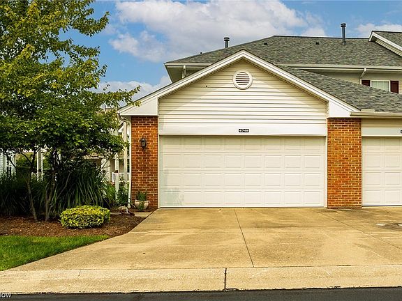 3rd image of 6748 Cedarwood Trce