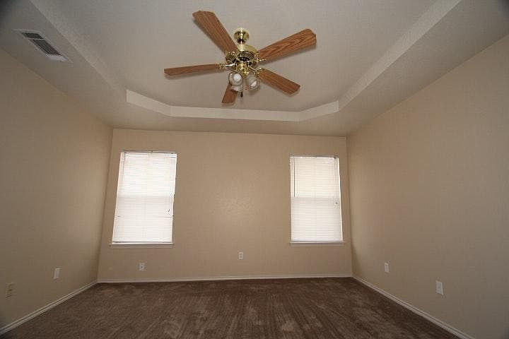 1st image of 2806 Littlewood Dr