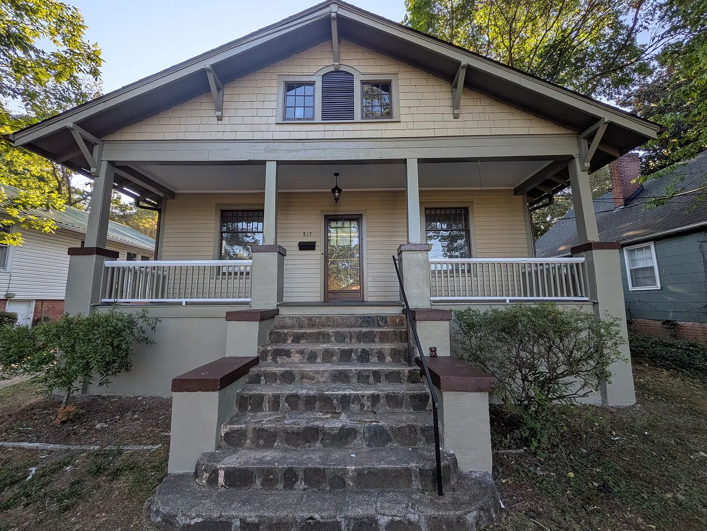 817 Hutton Street — Photo 1