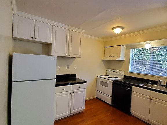 5th image of 1813 O St APT 4