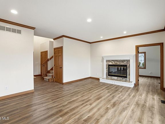 4th image of 3815 Forest Trail Dr