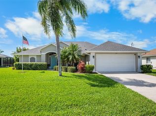 27 Mariner Ln, Rotonda West, FL 33947