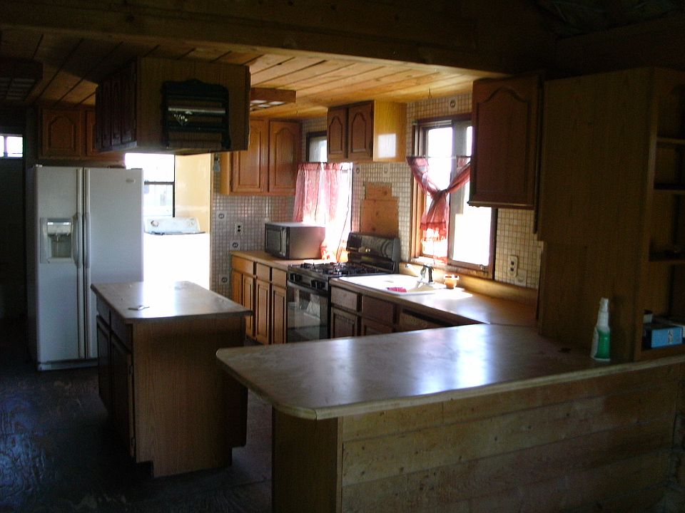 2nd image of 410 N. Seeley Drive