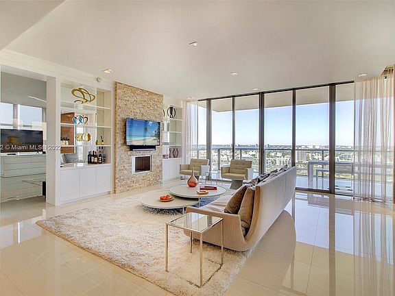 4th image of 9705 Collins Ave #1905