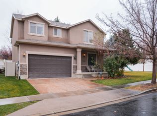 9103 S Whisper Cove Rd, Sandy, UT 84094