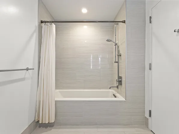 131-01 40th Road image 16 of 31