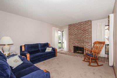 2nd image of 14307 Barrymore St