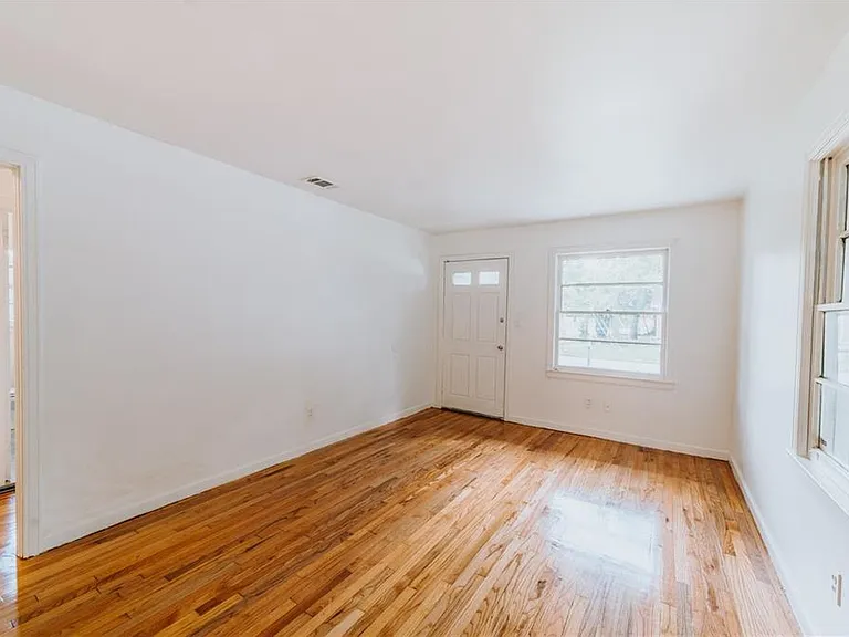 55 Macks St — Photo 5