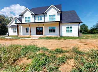 284 Crabtree Ln, Bowling Green, KY 42103
