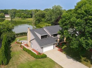 10315 Quaker Ln N, Maple Grove, MN 55369