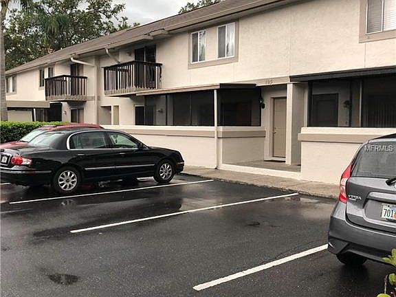 3rd image of 105 Bough Ave
