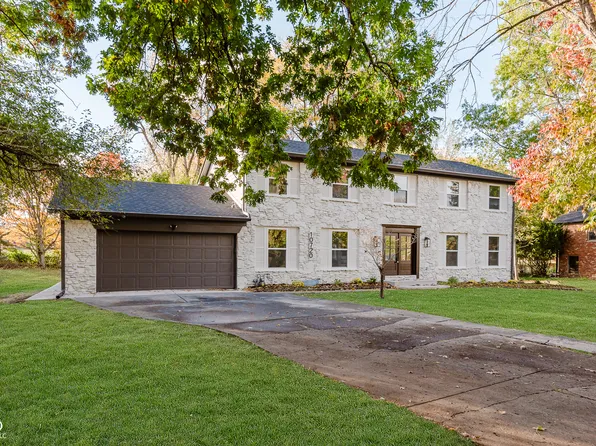 10720 Lakeview Dr, Carmel, IN 46033
