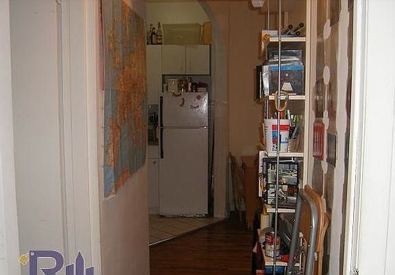 4th image of 1505 Lexington Ave Frnt 2