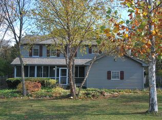 3709 Highview Dr, Crystal Lake, IL 60012