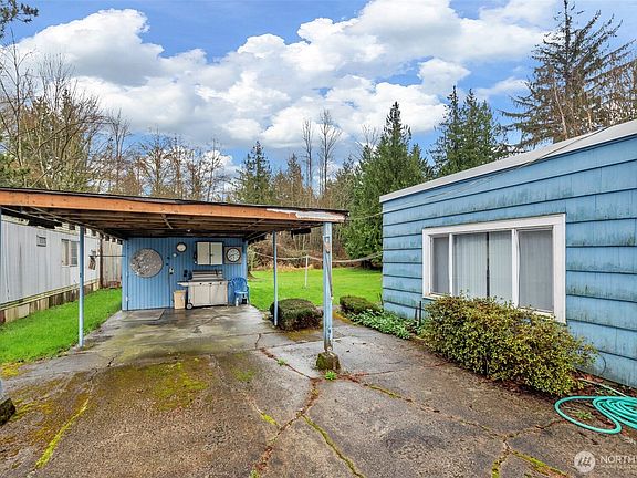 3rd image of 701 N Fruitdale Road