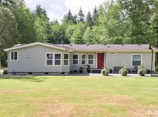 315 W Troxell Rd, Oak Harbor, WA 98277