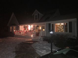 5 Lantern Ln, Burlington, MA 01803