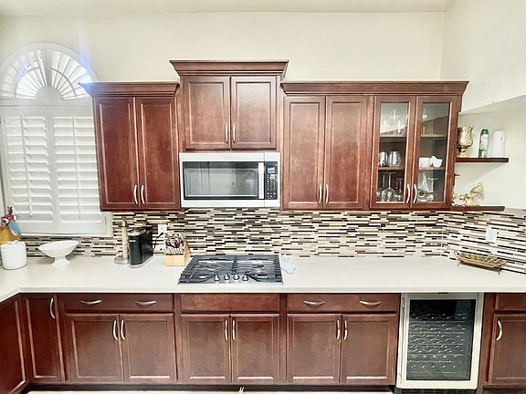 5th image of 654 Norma Rae Ct