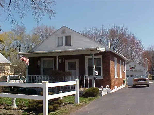 1835 Lyons Ave, Lansing, MI 48910