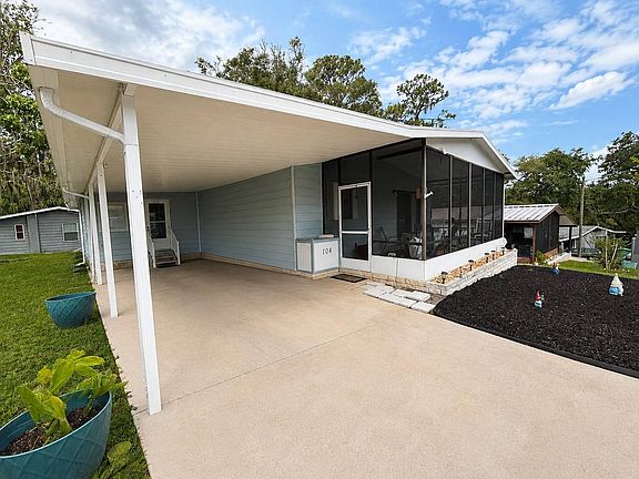 5th image of 104 Live Oak Dr #238