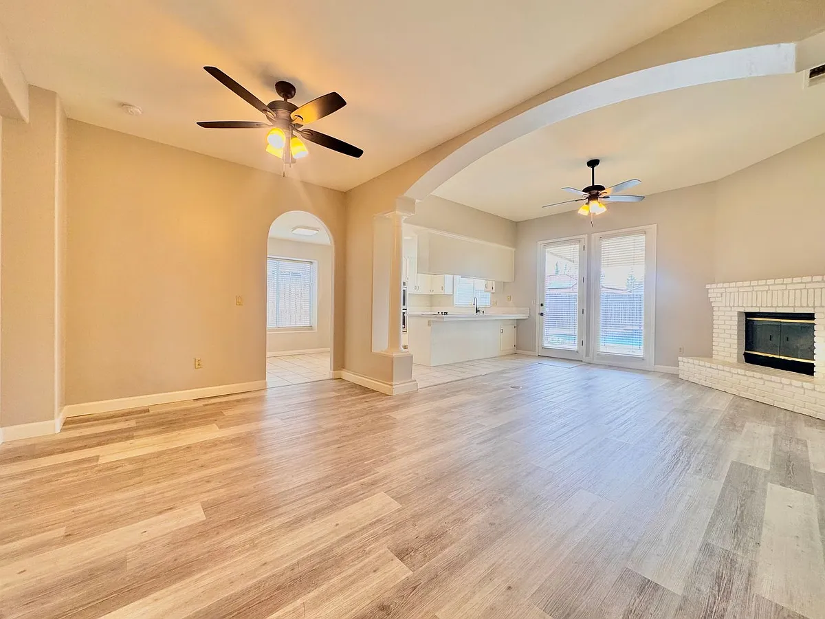 Building Photo - 9131 Anchor Island Ct