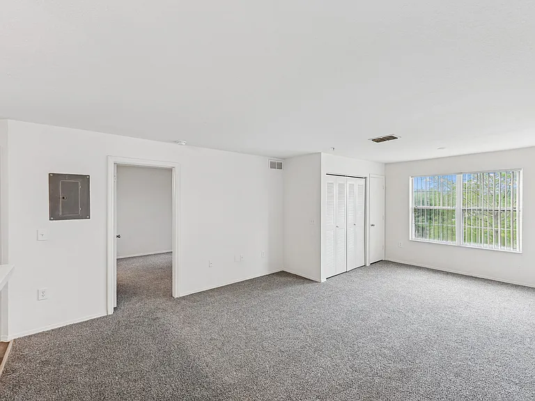 Camellia Pointe Apartments — Photo 17