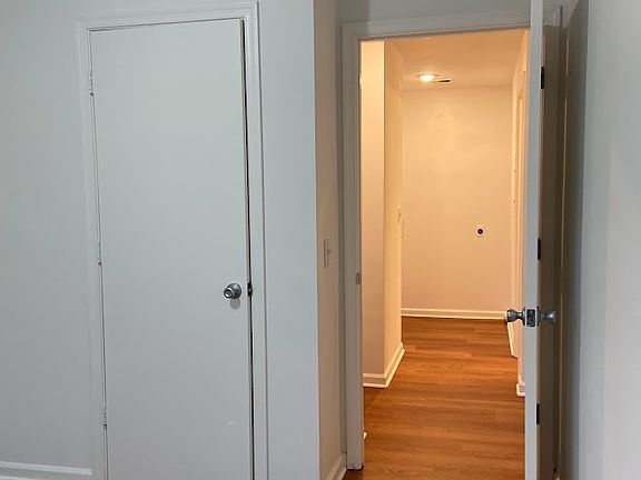 5th image of 424 Acorn Grove Ln #H