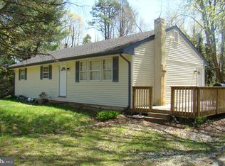 3 Oakview Dr, Berlin, NJ 08009