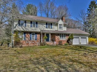 11 Pendleton Rd, Mahwah, NJ 07430