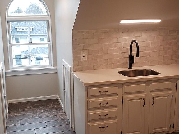 5th image of 500 Gay St APT 3