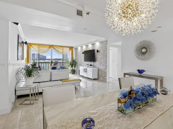 1000 Island Blvd #312, Aventura, FL 33160