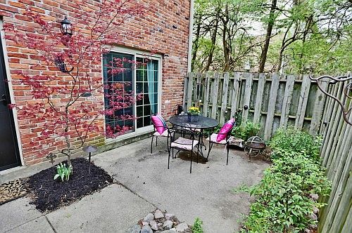 2nd image of 41 Winchester Pl #35