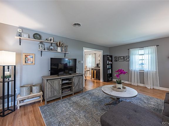 4th image of 5300 Lingle Ln