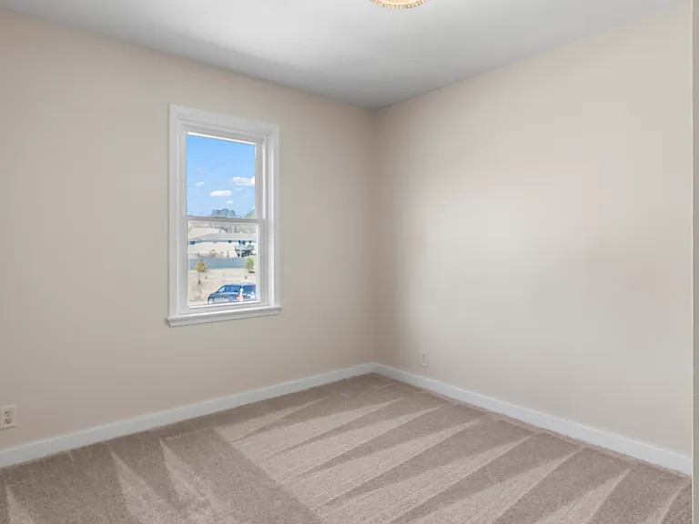 2024 S Covell Ave — Photo 8