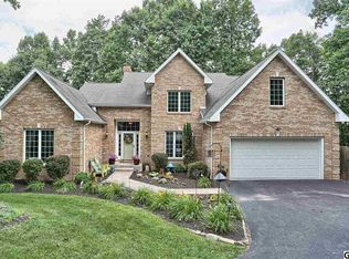 923 Oak Hill Rd, Lewisberry, PA 17339