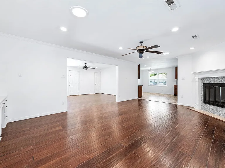 5331 Imogene St — Photo 7
