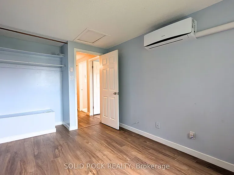 29 Woodvale Grn #B — Photo 14