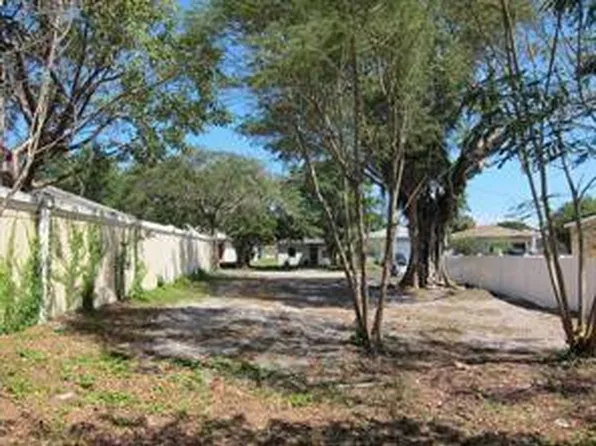 165 NW 17th Avenue, Pompano Beach, FL 33069