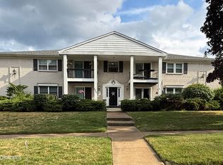 6537 Woodhall Dr APT 4, Sylvania, OH 43560