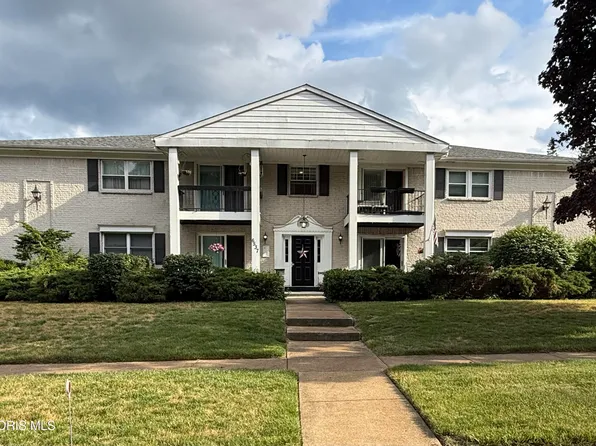 6537 Woodhall Dr APT 4, Sylvania, OH 43560