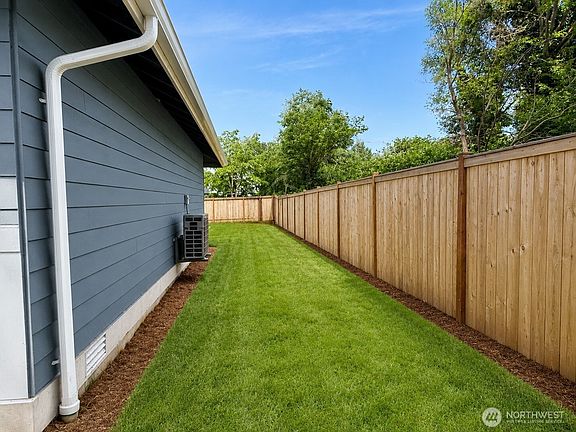 3rd image of 11014 6th Avenue W #C